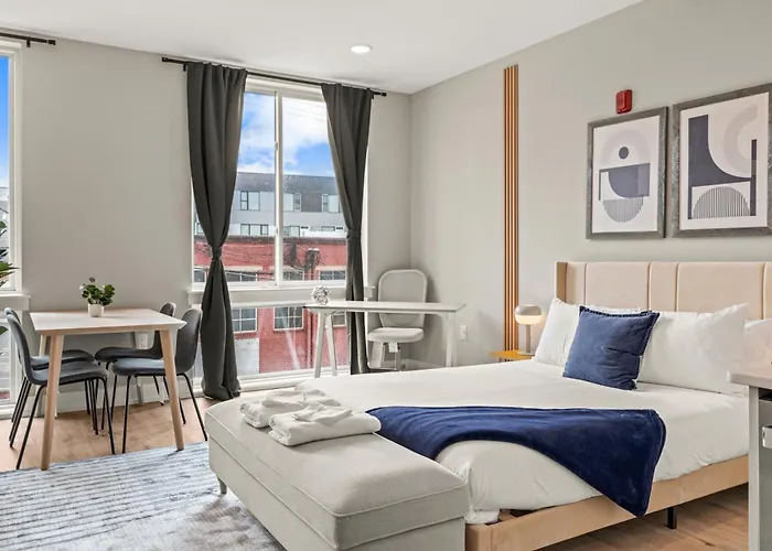 Apartmint At Five On Canal - Philadelphia