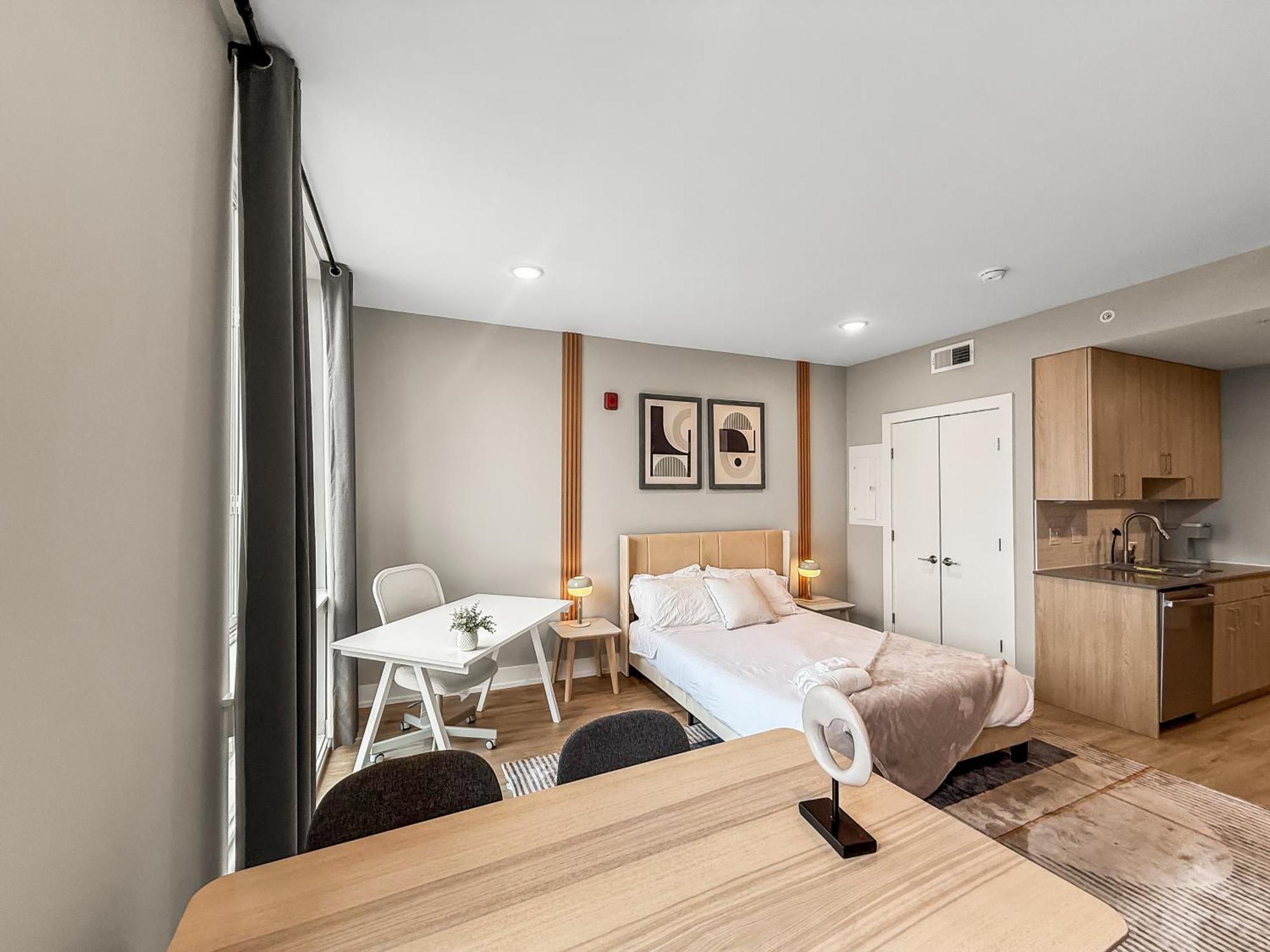 Apartmint At Five On Canal - * Philadelphia