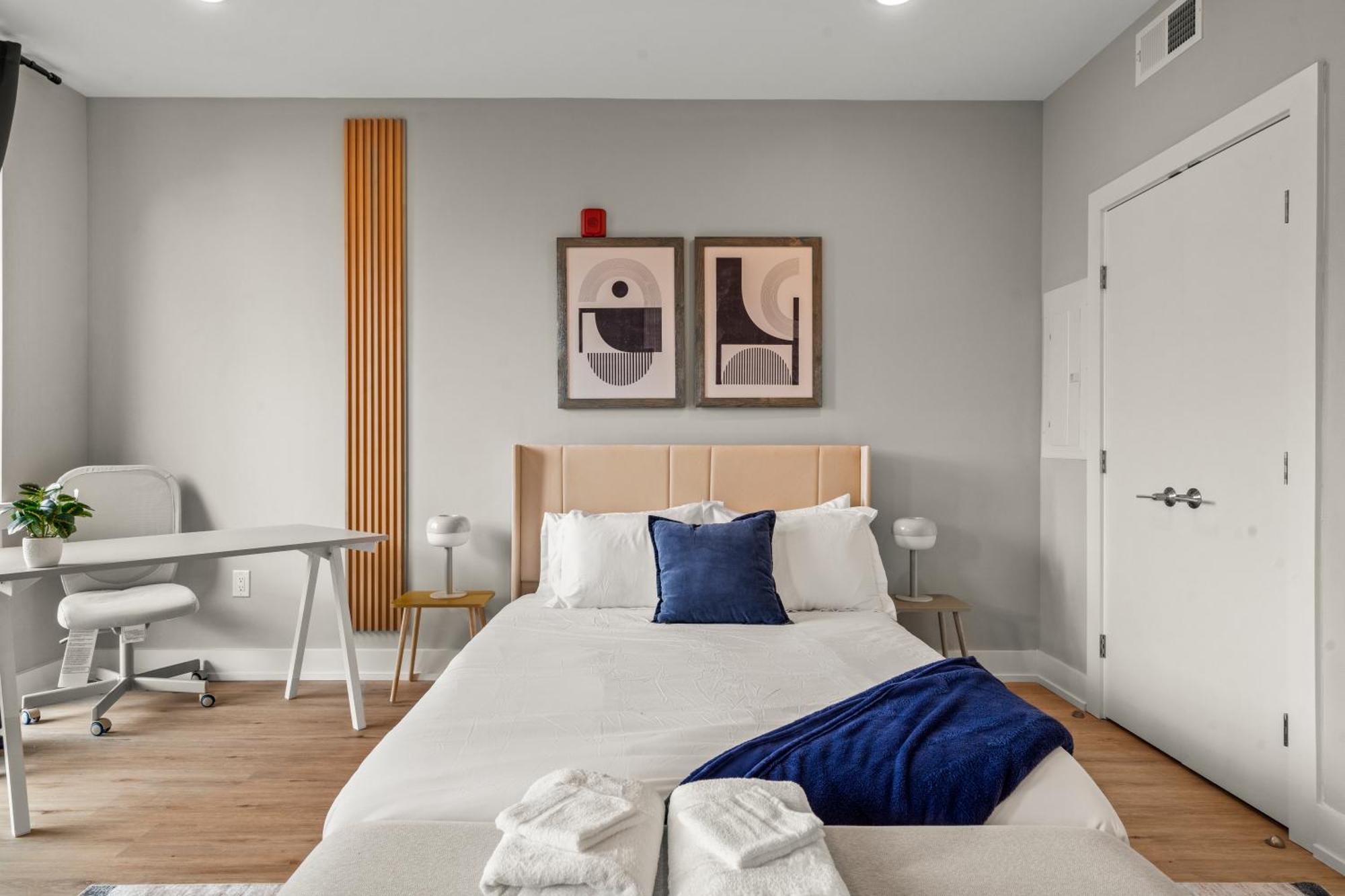 Apartment Apartmint At Five On Canal - *
