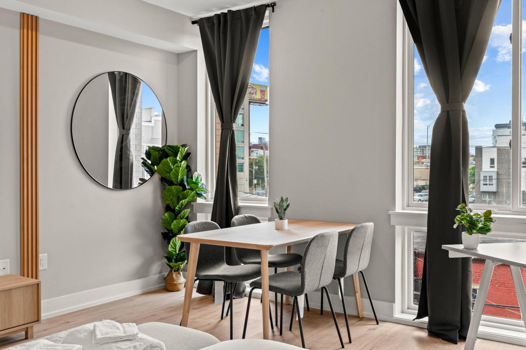 Apartmint At Five On Canal -